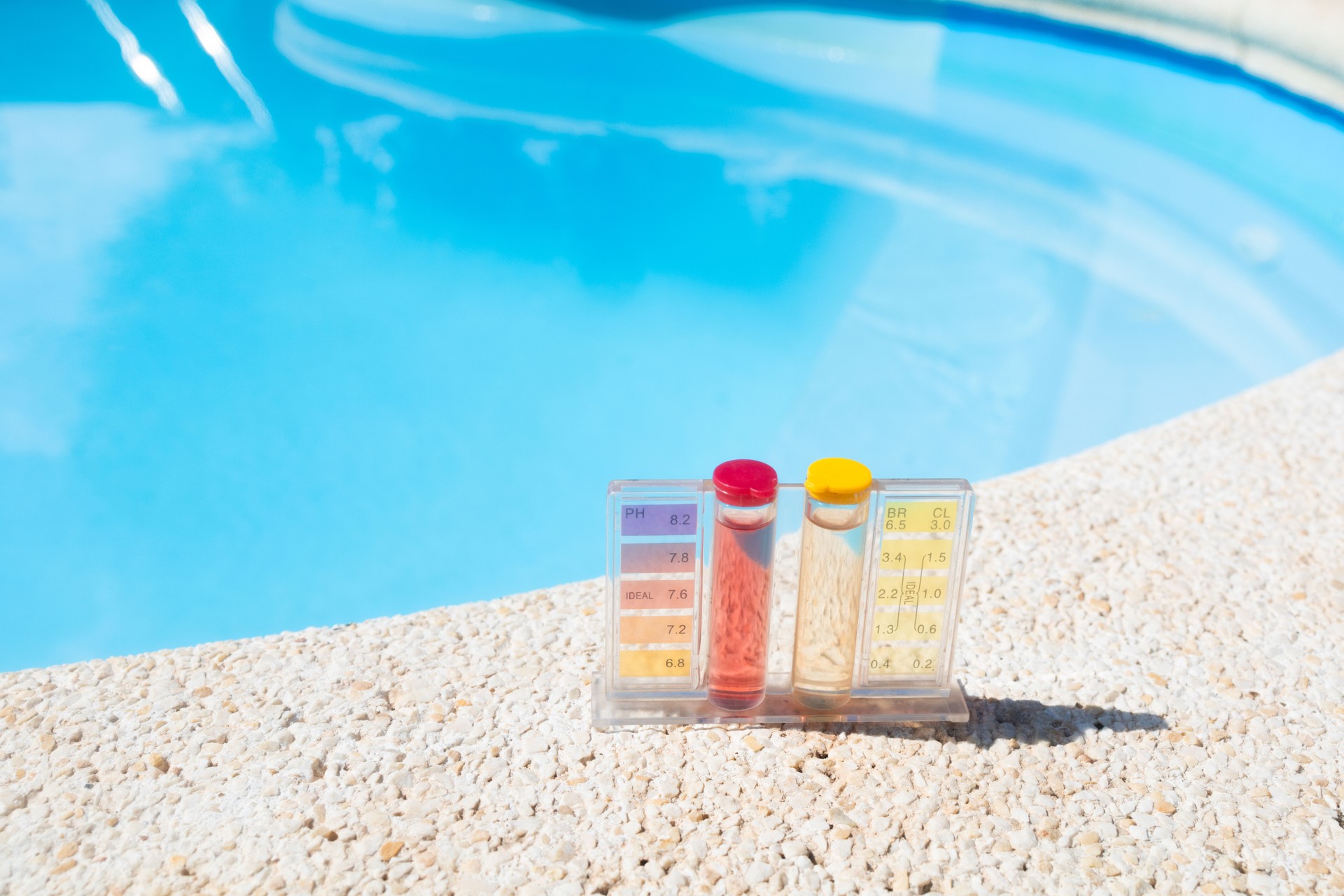 Swimming Pool Water Test Kit for Checking Water Quality and Chemical Balance